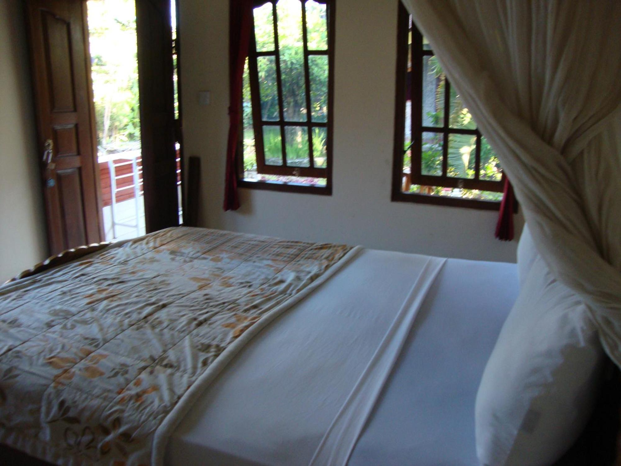 Gusti Home Stay Ubud Szoba fotó