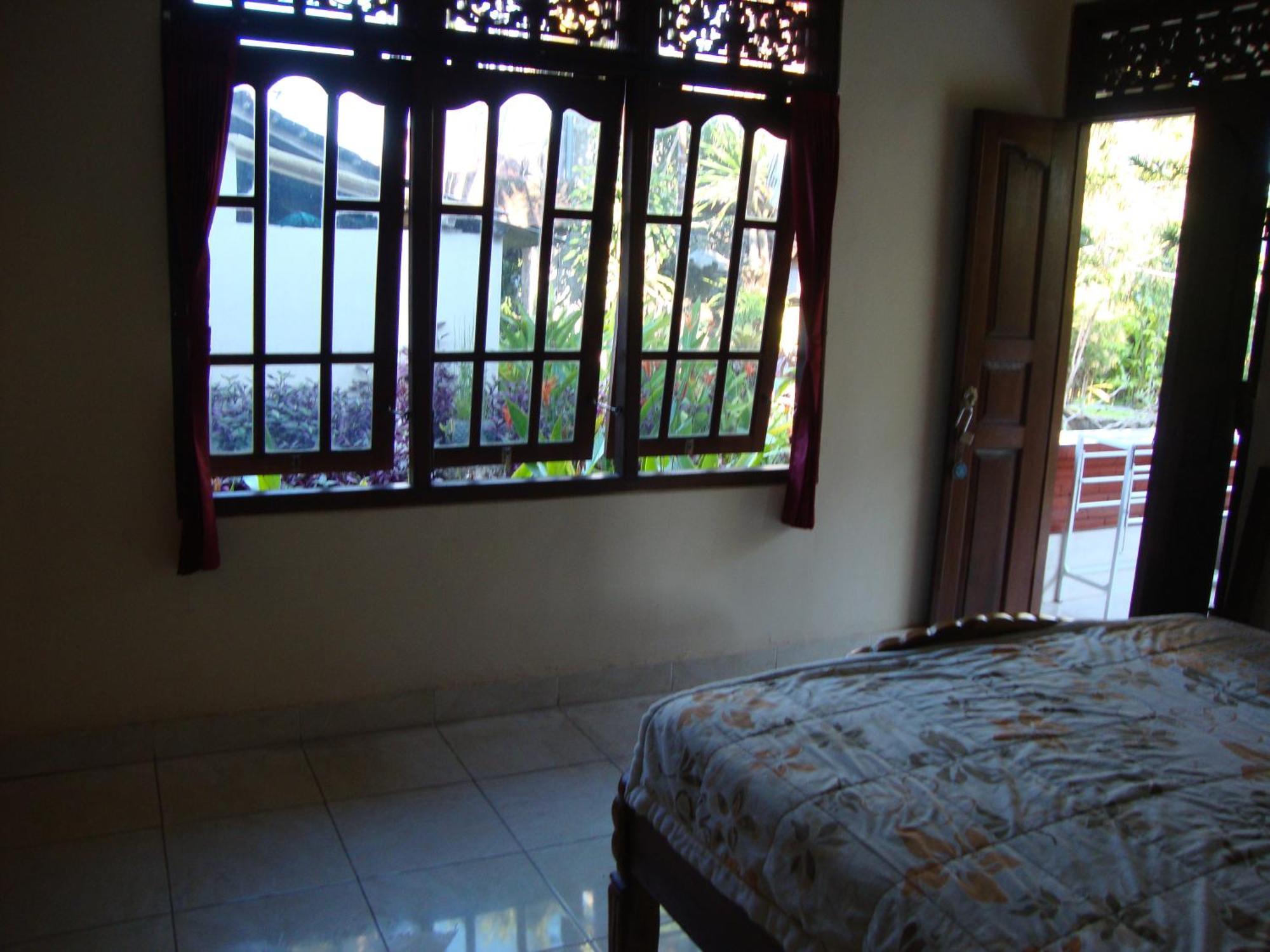 Gusti Home Stay Ubud Szoba fotó