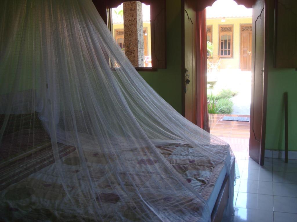 Gusti Home Stay Ubud Szoba fotó